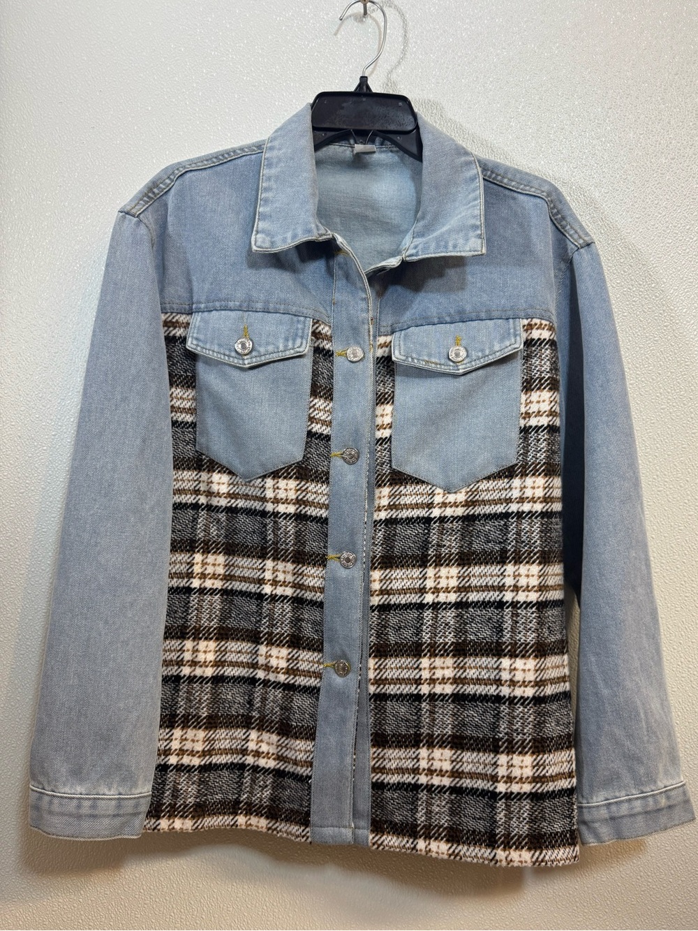 Light Blue Denim Jacket with Black & Cream Plaid Front Sz M (E-42)